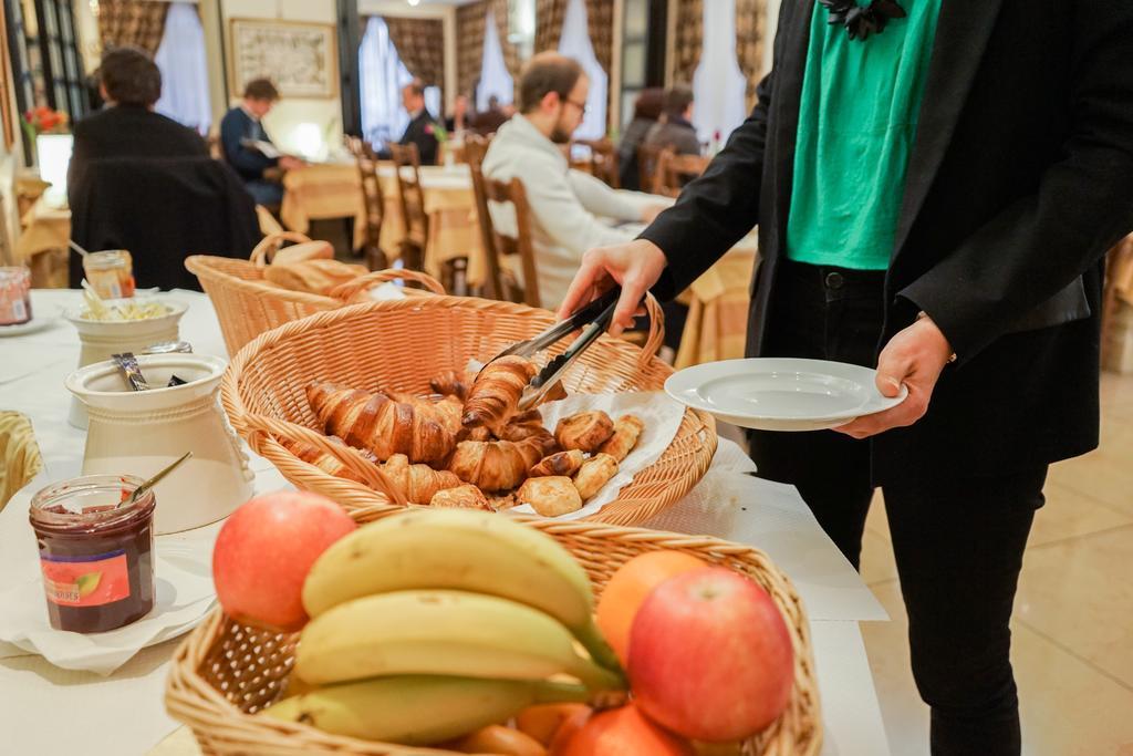 Hotel Du Helder Лион Екстериор снимка