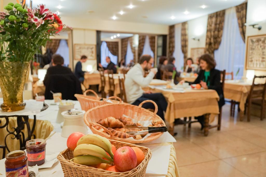 Hotel Du Helder Лион Екстериор снимка